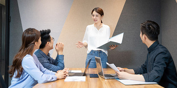 成人公共场合演讲能力的培训机构