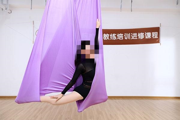 瑜伽教练培训.jpg 瑜伽教练培训.jpg