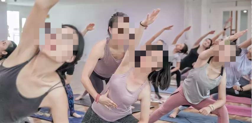 瑜伽教练培训.jpg 瑜伽教练培训.jpg