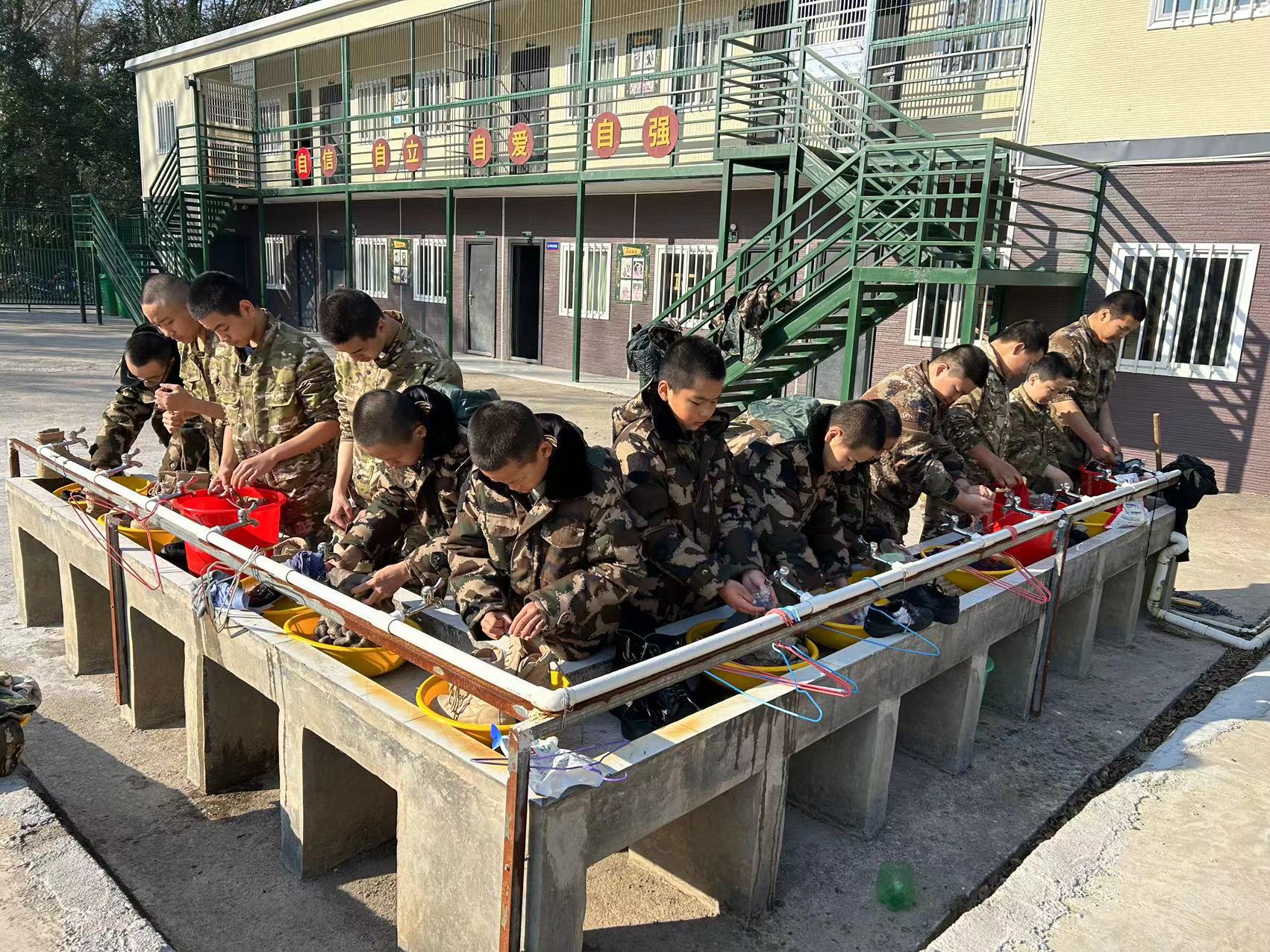 老兵叛逆学校
