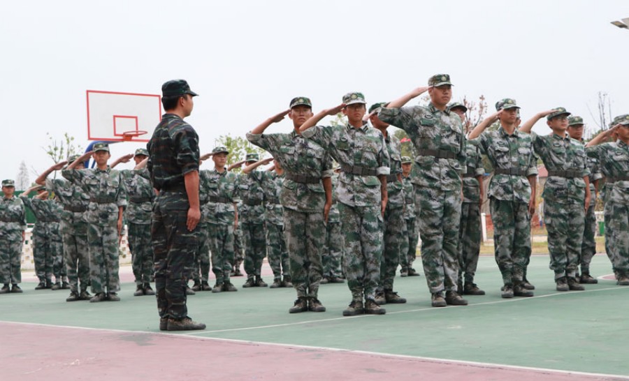 叛逆学校.jpg