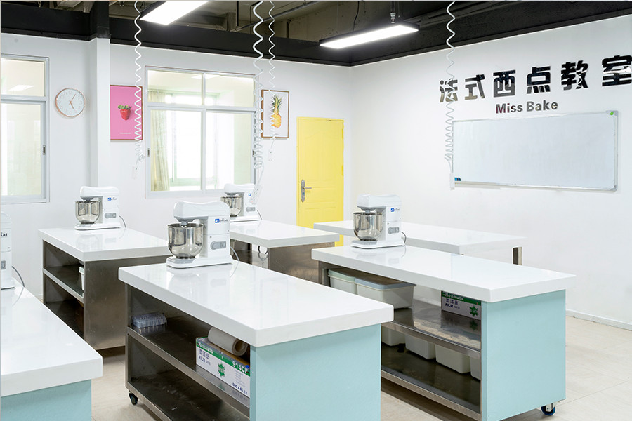 蛋糕店运营，烘焙制作技巧，学习烘焙技能，蛋糕面包制作