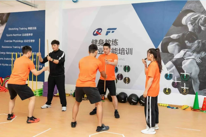 上海健身学院青少年体能训练指导培训课程 上海健身学院青少年体能训练指导培训课程